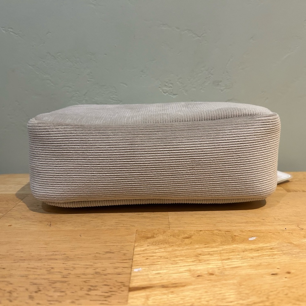 NWTS Gloss & Glo Tan Corduroy Travel Cosmetic Pouch. - Picture 7 of 7